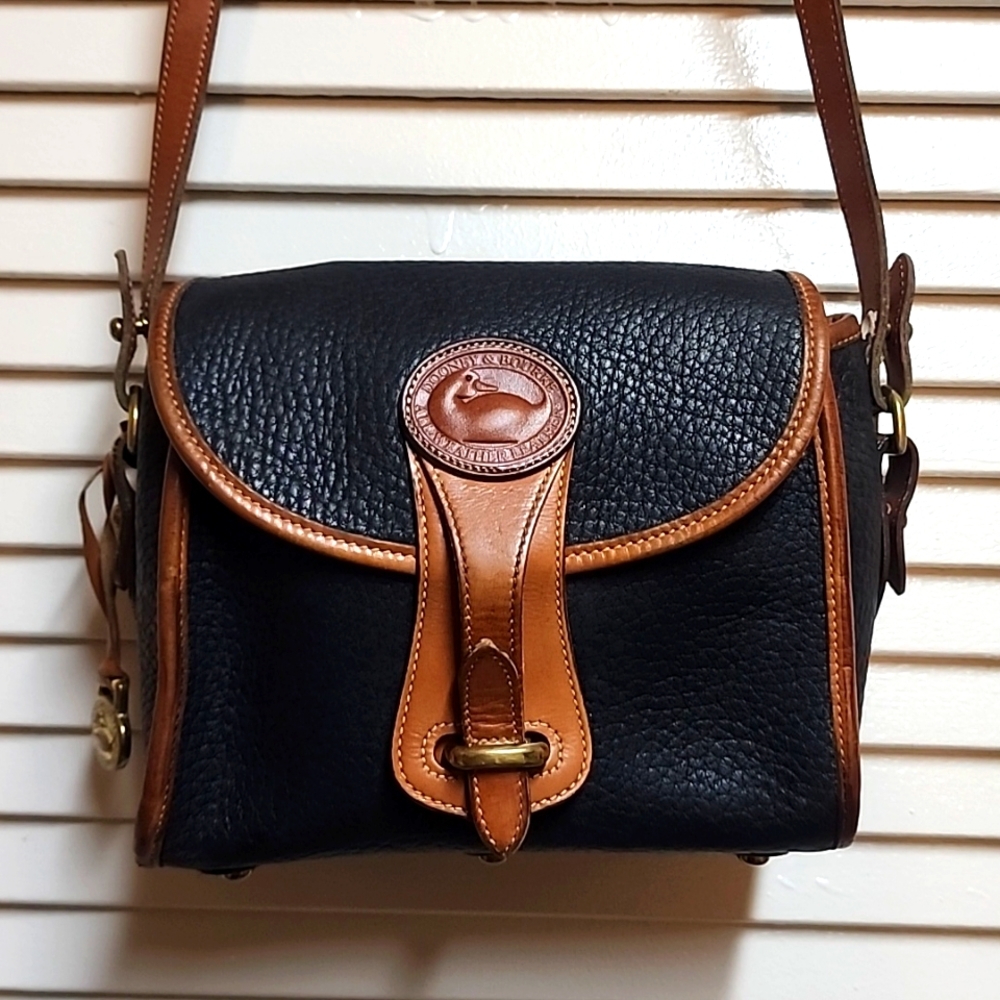 Vintage Dooney & Bourke Black Brown All Weather Leather Crossbody/Shoulder Bag